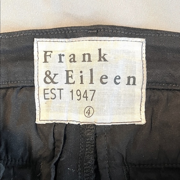 Frank & Eileen Wicklow Italian cropped chino pants | Black | Size 4 - Picture 8 of 9